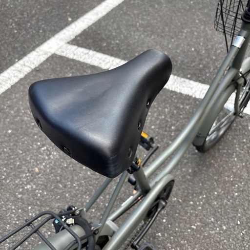 自転車　ママチャリ　シティサイクル
