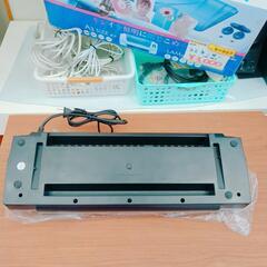 ラミネーター OHM LAM-902N A3サイズまで対応 動作確認済み 【こちらは店舗です。浜村鹿野温泉ICから3分 買取本舗 宮本リサイクル 営業時間9～19時 定休日水曜のみ←連絡できませんm(_ _)m】の画像