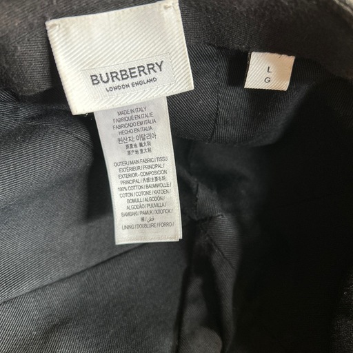 Burberry ベースボールキャップ
