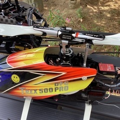 ラジコンヘリT-REX500dfc proとKDS innovaの画像