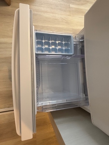 三菱 ノンフロン冷凍冷蔵庫 MR-P15G-W形（146L／右開き／ホワイト）2022年製