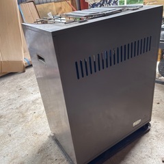 レトロ シャープ ストーブ  の画像
