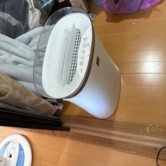 急募！本日四街道来れる方！布団、服大量サイズL〜XLなど大量の画像