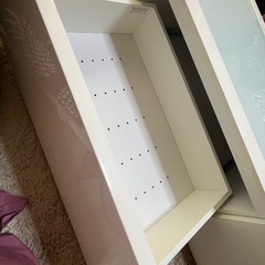 大塚家具ホワイトテレビボードガラス天板付きの画像