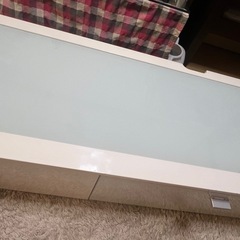 大塚家具ホワイトテレビボードガラス天板付きの画像