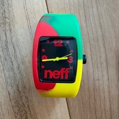 腕時計 neff ラスタカラーの画像
