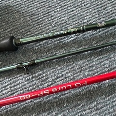 中販紅　【Week】 2ピース用　海釣り　2本　リール1台付き　現状渡し　販売前商品確認🆗09-07-03 の画像