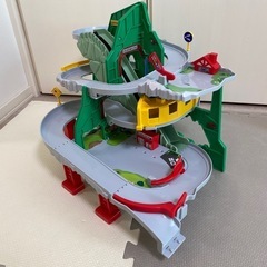 タカラトミー『 トミカ トンネルくぐって! やまのぼりドライブ 』の画像