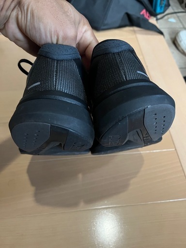 アディゼロ　ボストン13 25.5cm