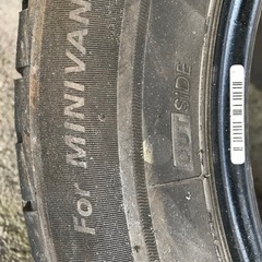 ブリヂストン　205-60R16ノア　ヴォクシーミニバンタイヤの画像