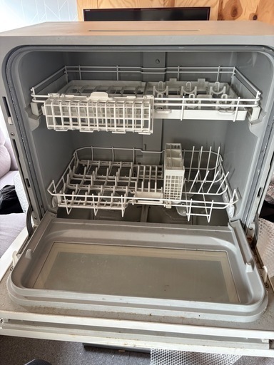 Panasonic 食洗機 NP-TH3-W 2019年製 