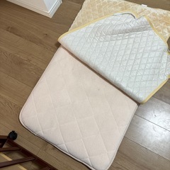 ベビーベッド✴︎マットレス✴︎防水パット✴︎ベッドガードの画像