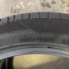 225/45R18 夏タイヤ2本の画像