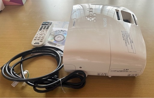 エプソンプロジェクターEH-TW5200