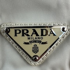 PRADA バケットハット
の画像
