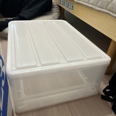 衣装ケースの画像