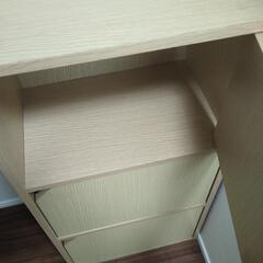 （商談中）扉付きカラーBOXの画像