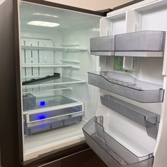 TOSHIBA　５ドア冷蔵庫の画像