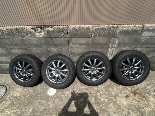 スタッドレスタイヤ