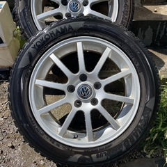 Volkswagen 16インチの純正アルミホイール4本セットYokohamaタイヤ4本付の画像