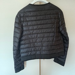MONCLER　ライトダウン　レディース の画像