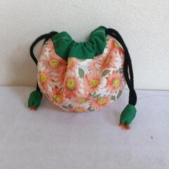 ﾊﾝﾄﾞﾒｲﾄﾞ　スマホポシェット　巾着袋2点セットの画像