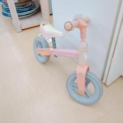 KASACA ストライダー バランスバイク ピンク 子供用 キズはございます。 【こちらは店舗です。浜村鹿野温泉ICから3分 買取本舗 宮本リサイクル 営業時間9～19時 定休日水曜のみ←連絡できませんm(_ _)m】の画像