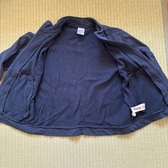 150サイズ　アディダスadidas  紺色パーカーの画像