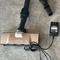 ヒタチ　充電式掃除機の画像