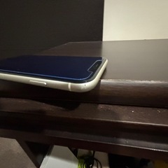 iPhone11  128gb ホワイトの画像