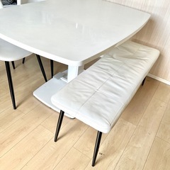 昇降式ダイニングテーブルセットの画像