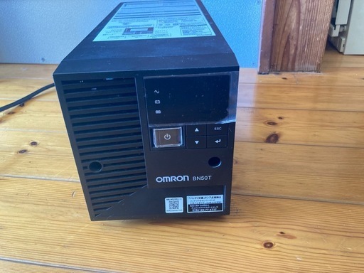 ほぼ新品 OMRON BN50TG5 UPS 無停電電源装置 停電時の熱帯魚の酸素用にも