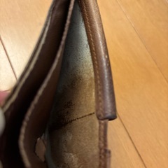 ルイヴィトン　財布　内側状態悪い、外側状態少し悪い　使用年数約8年の画像