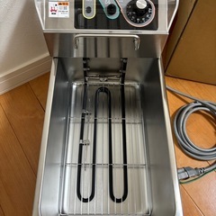 【新品未使用】マルゼン　電気ミニフライヤーの画像