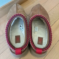 UGG TAZZ スリッポン 24cmの画像