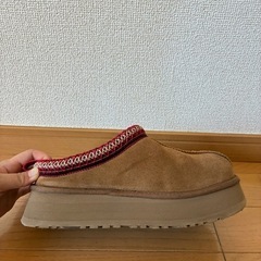 UGG TAZZ スリッポン 24cmの画像