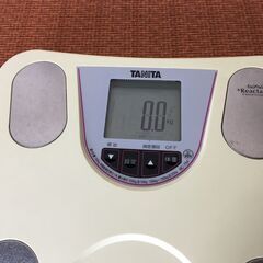 【健康管理】TANITA タニタ 体組成計 BC-754 乗るピタ機能 BMI 体脂肪 体重計 測定器 電池付の画像