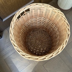 籐のかごの画像