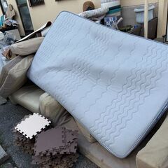 無料 ご自由にお持ちください　冷蔵庫 洗濯機 ソファー 鉢 の画像