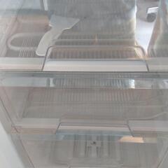 【美品】COMFEE' 冷凍庫 86L 前開き RCU83WH(E) ホワイトの画像