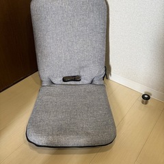 受け渡し決定　座椅子　折り畳み　　　の画像