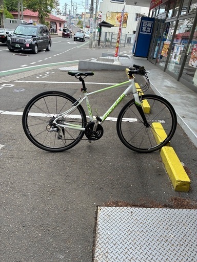 [取引中]
クロスバイク Cannondale　キャノンデール　クイック