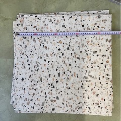 大理石風フローリングシートの画像