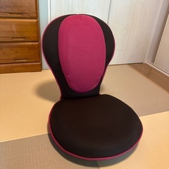 タンスとセットなら無料！背筋がguuun 美姿勢座椅子 ドリーム 骨盤座椅子 姿勢矯正 背筋がグーン 腰痛 テレワーク 読書 ストレッチの画像