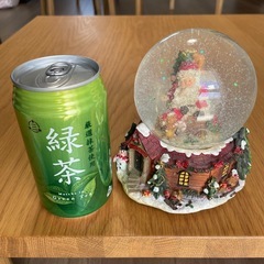 クリスマス　サンタクロース　スノードームの画像