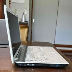 NEC LaVie Windows11 Core i5 SSD Office 美品の画像