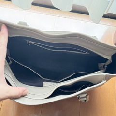 ビジネスバッグ　ベージュの画像