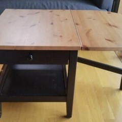 IKEAバタフライテーブルの画像
