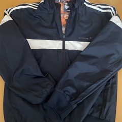 【adidas】リバーシブルの画像