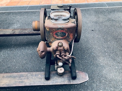 古い発動機